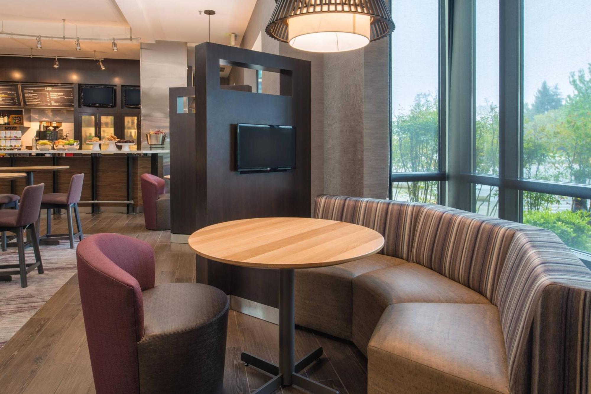Courtyard By Marriott Seattle Federal Way Hotel Eksteriør billede
