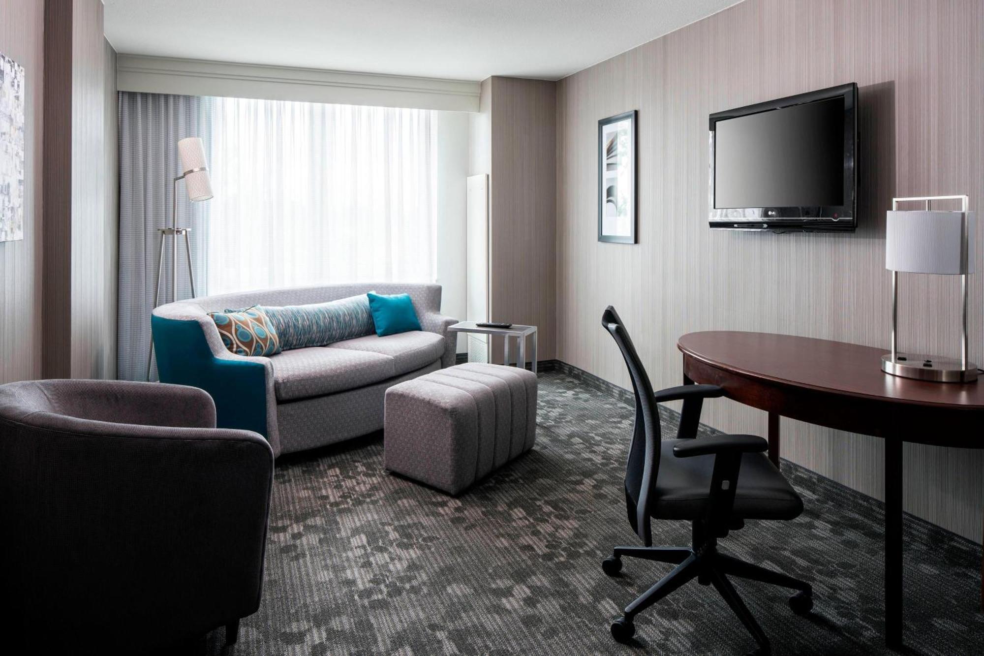 Courtyard By Marriott Seattle Federal Way Hotel Eksteriør billede
