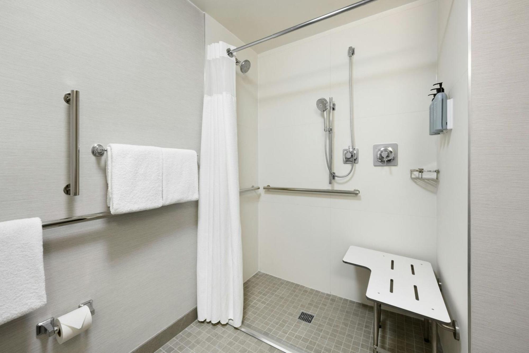 Courtyard By Marriott Seattle Federal Way Hotel Eksteriør billede