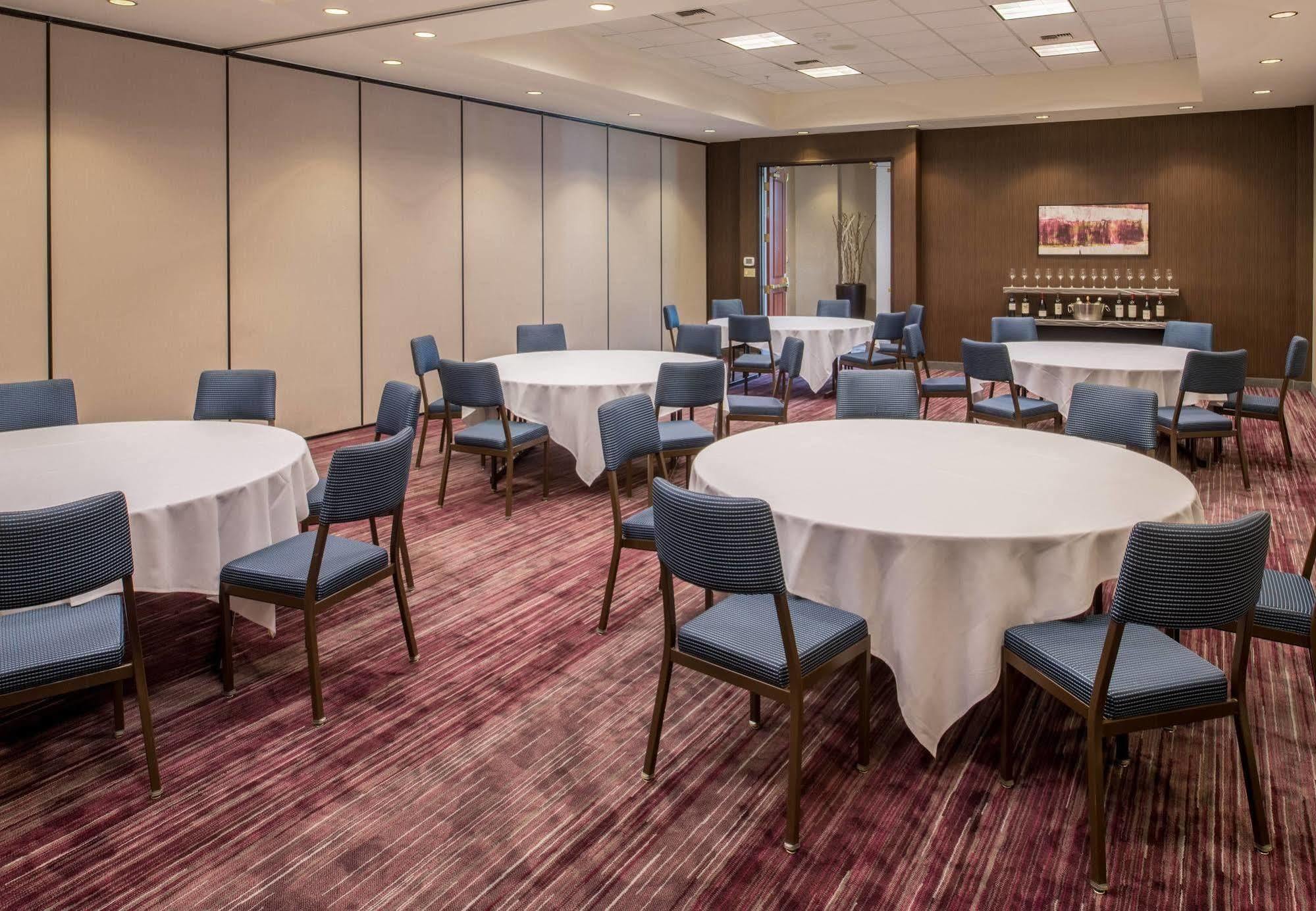 Courtyard By Marriott Seattle Federal Way Hotel Eksteriør billede